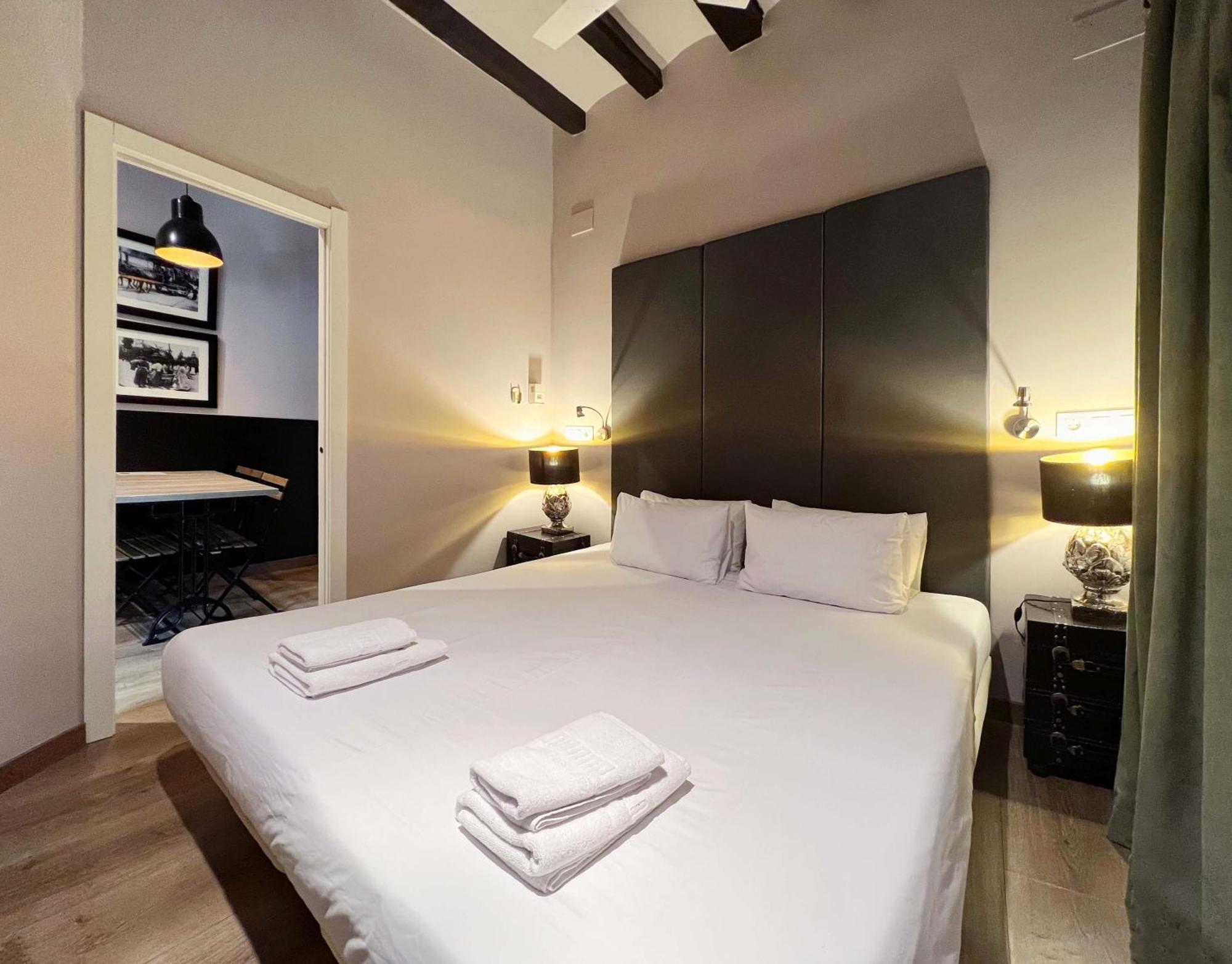 Stay U-Nique Apartments Est Barcelona Exterior foto